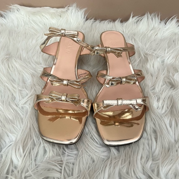 {J. Crew} Zadie Metallic Leather Bow-Strap Kitten Heel Sandals in Gold - Size 8 - Picture 3 of 12